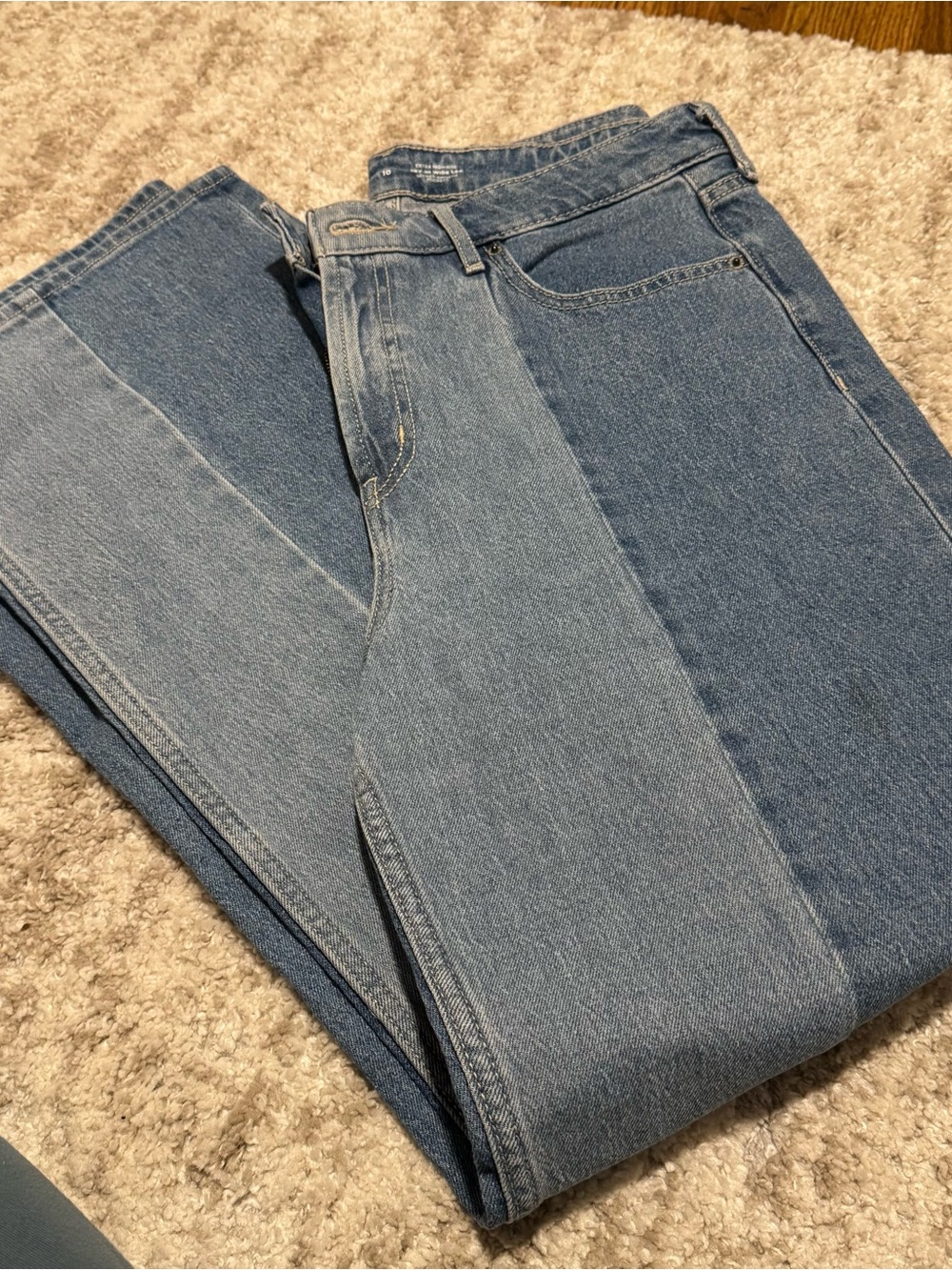 Old Navy Women’s Two-Tone Blue Jeans